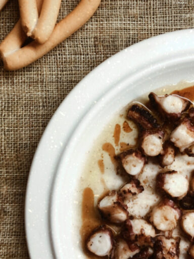 Pulpo a la cartagenera. Foto y receta: Puré de Palabras